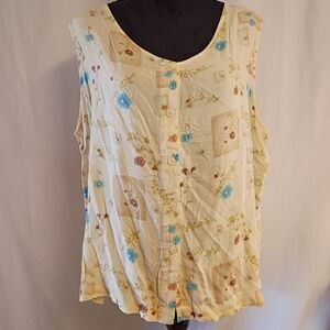 Floral Button-Up Sleeveless Top